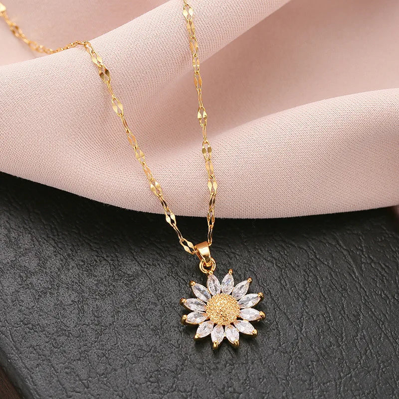 GARGANTILHA GIRASSOL BANHADO EM OURO 18K